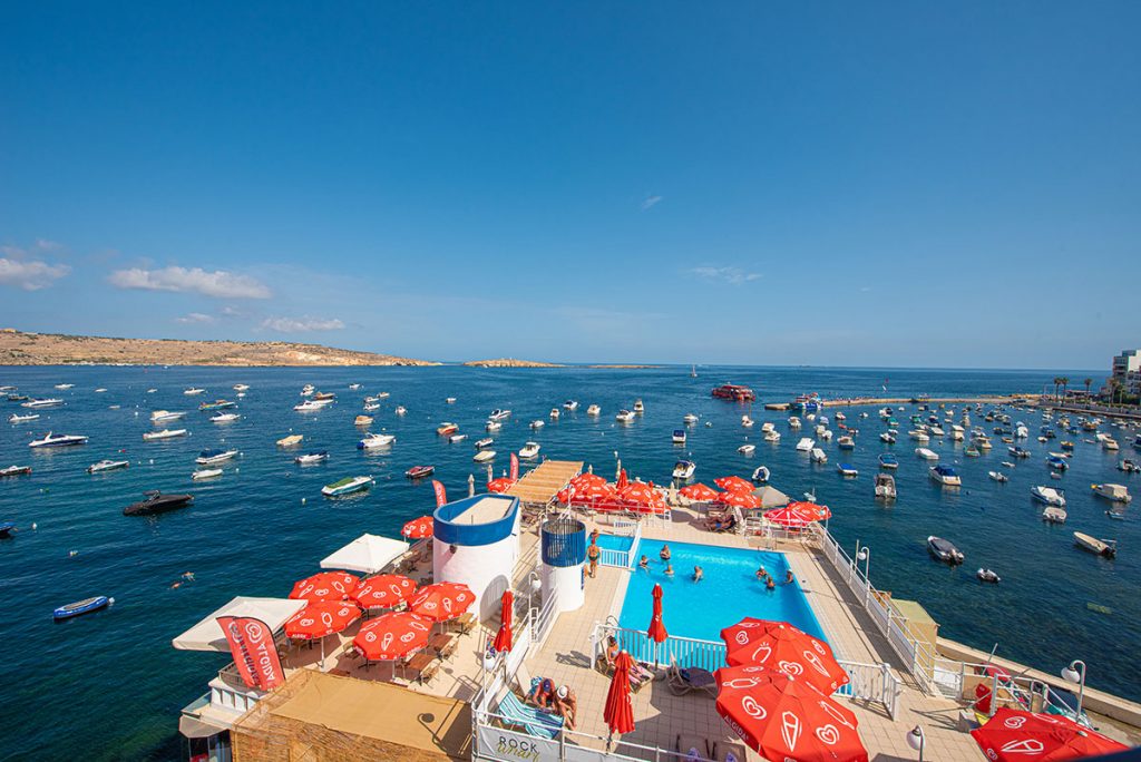 Gillieru Harbour Hotel