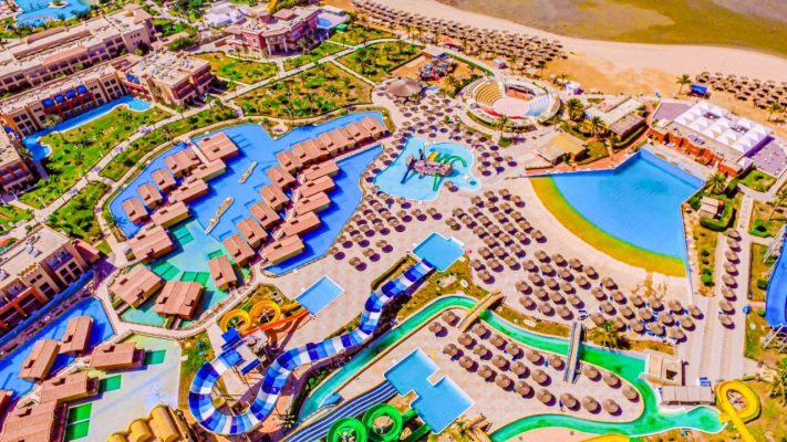 Titanic Palace & Aqua Park