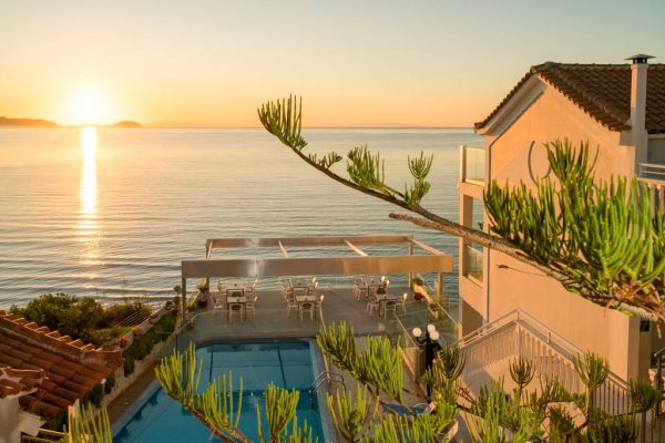 Denise Beach Hotel