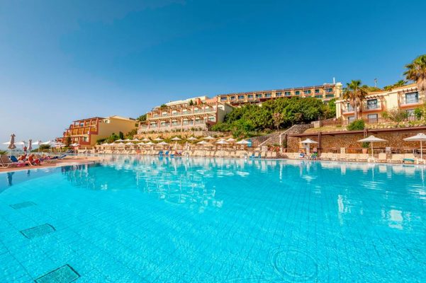 Apostolata Island Resort & Spa