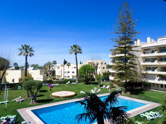 Parque Mourabel - Oasis Village - Pe do Lago