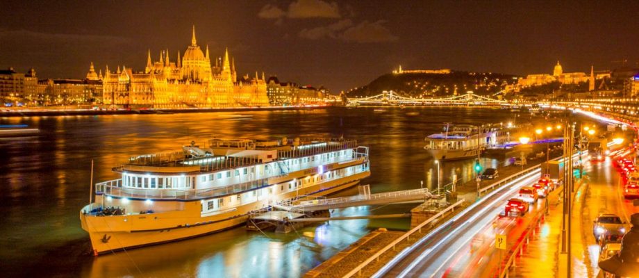 Grand Jules - Boat Hotel