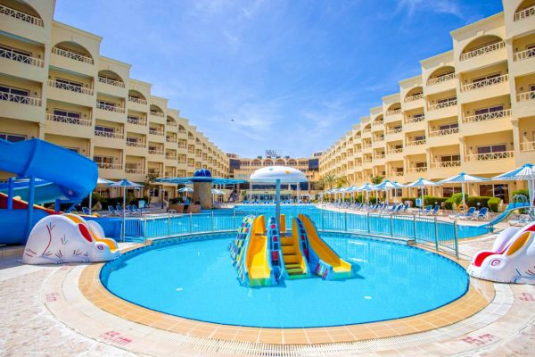 AMC Royal Hotel & SPA