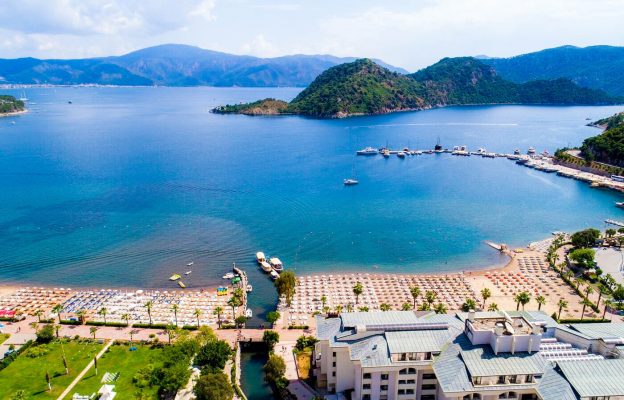 Supreme Beach Hotel