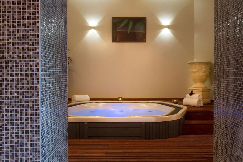 Hôtel Le Rive Droite & Spa