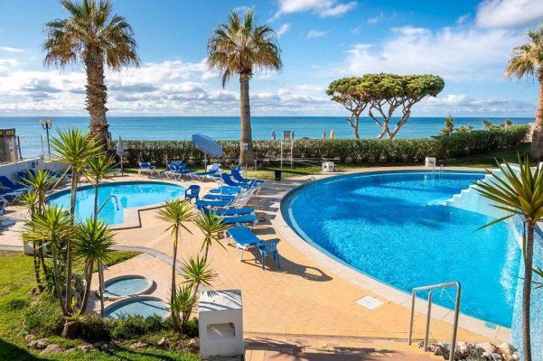 Grand Muthu Oura View Beach Club