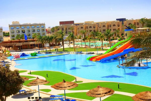 Royal Lagoons Resort & Aqua Park
