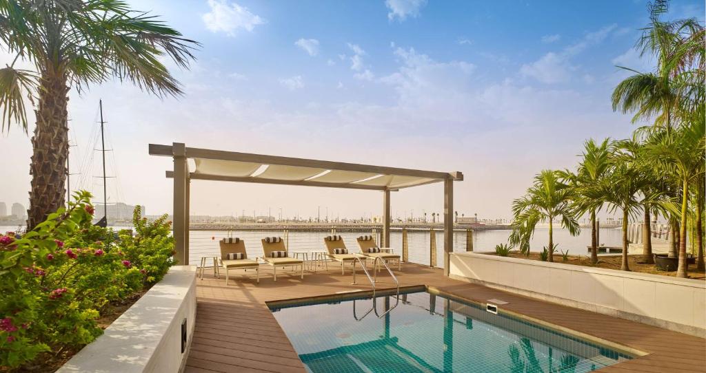 Grand Hyatt Abu Dhabi Hotel and Residences Emirates Pearl