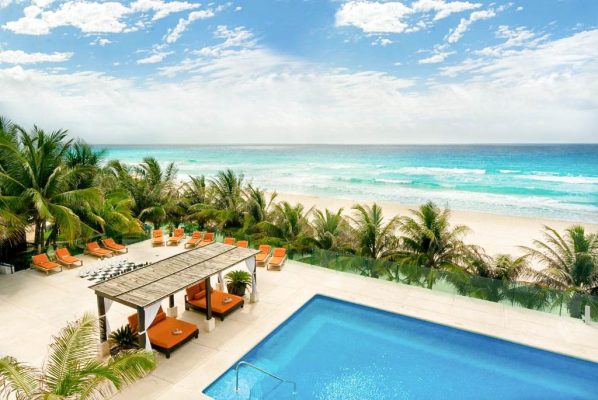 Flamingo Cancun Resort