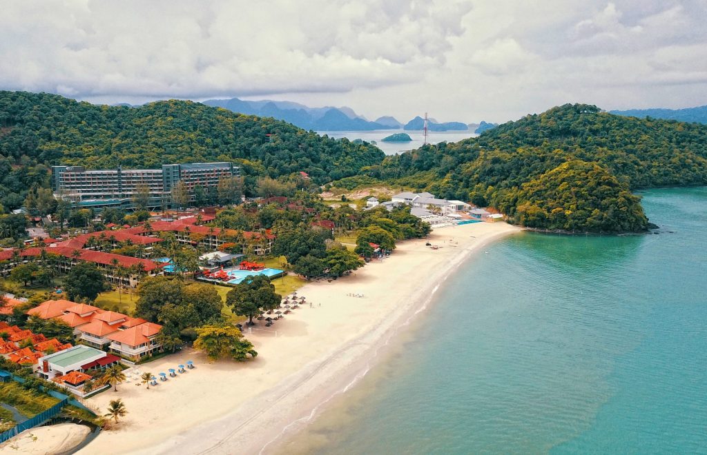 Holiday Villa Resort & Beachclub
