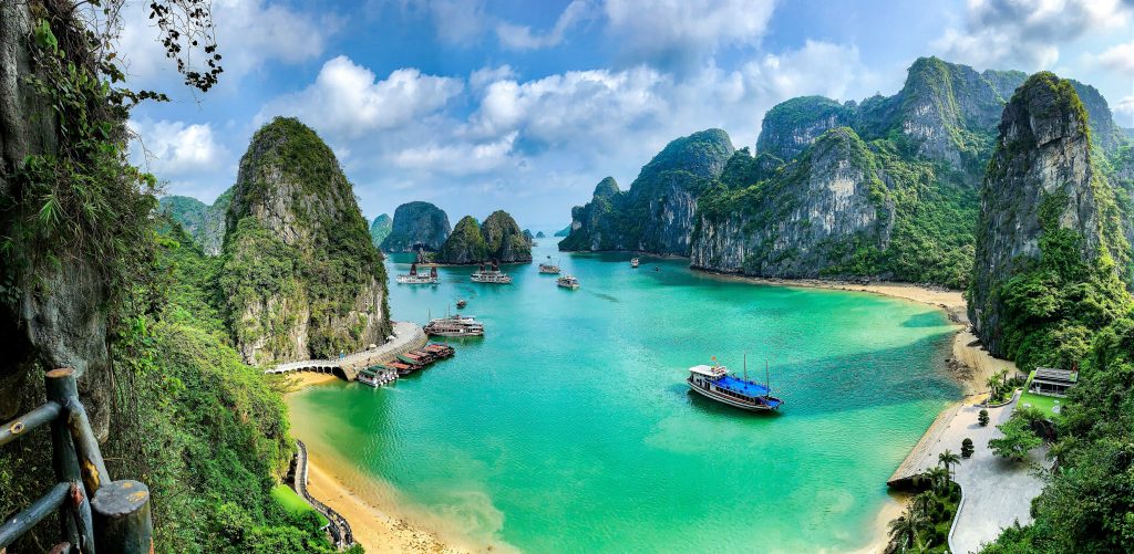 Vietnam Halong unsplash