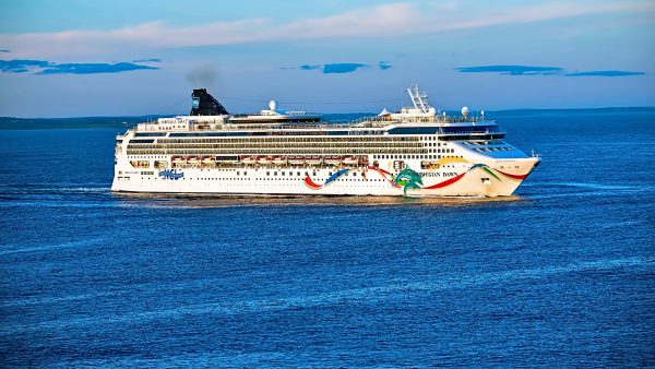 Norwegian Dawn pixabay